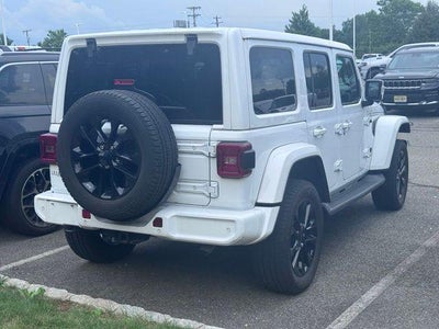 2022 Jeep Wrangler Unlimited Sahara 4x4