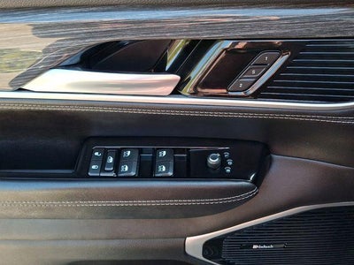 2022 Jeep Wagoneer Series III 4x4