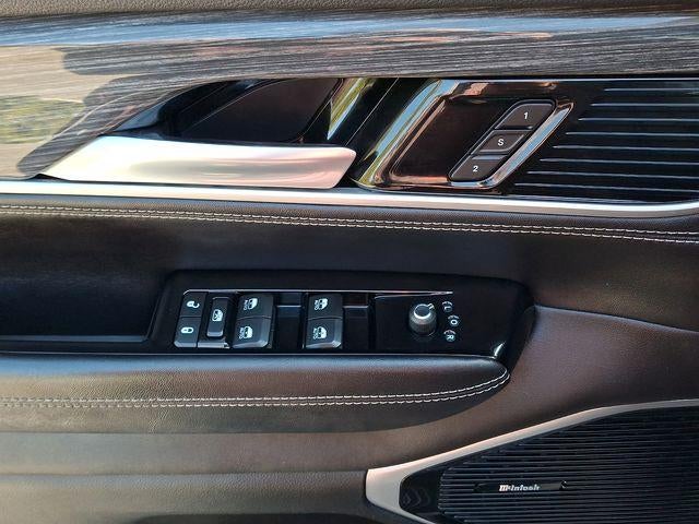 2022 Jeep Wagoneer Series III 4x4