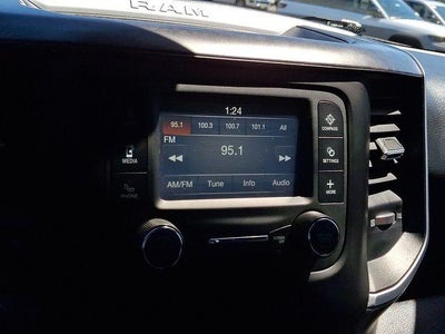 2023 RAM 1500 Big Horn 4x4 Crew Cab 5'7" Box