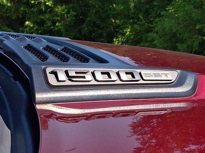2025 RAM 1500 Laramie 4x4 Crew Cab 5'7" Box