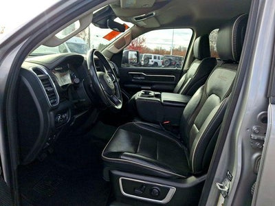 2022 RAM 1500 Laramie 4x4 Crew Cab 5'7" Box