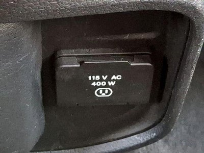 2022 RAM 1500 Laramie 4x4 Crew Cab 5'7" Box