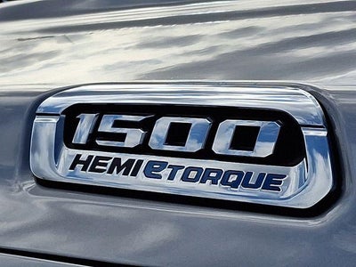 2022 RAM 1500 Laramie 4x4 Crew Cab 5'7" Box