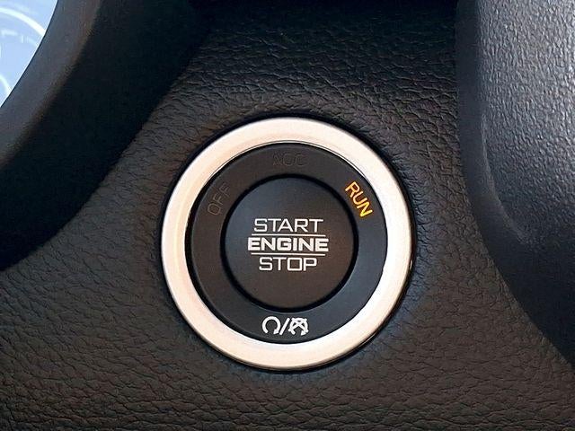 2023 RAM 1500 Laramie 4x4 Crew Cab 5'7" Box