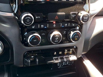 2021 RAM 1500 Laramie 4x4 Crew Cab 5'7" Box
