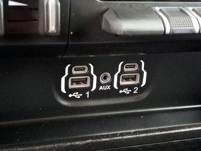 2021 RAM 1500 Laramie 4x4 Crew Cab 5'7" Box