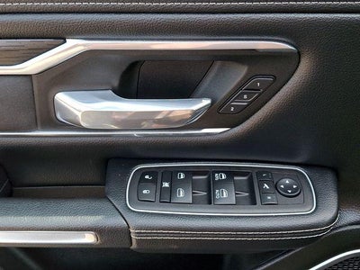 2023 RAM 1500 Laramie 4x4 Crew Cab 5'7" Box