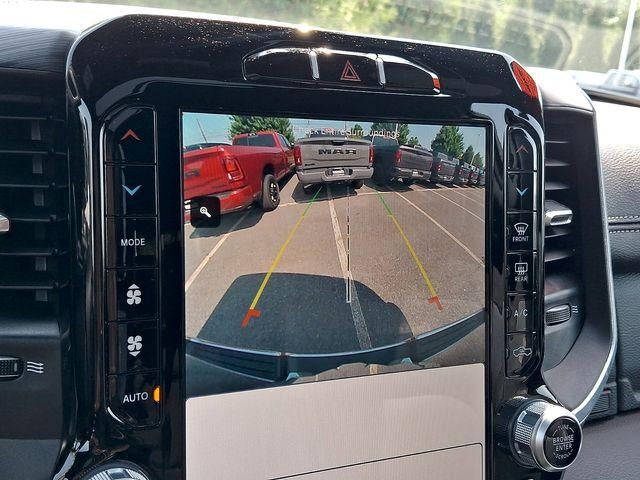 2023 RAM 1500 Laramie 4x4 Crew Cab 5'7" Box