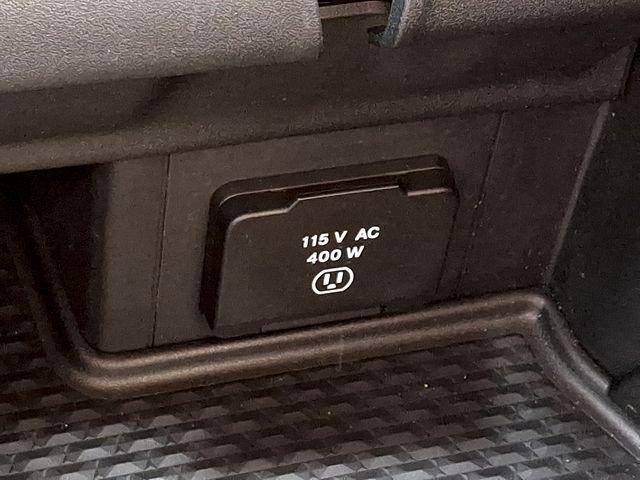 2023 RAM 1500 Laramie 4x4 Crew Cab 5'7" Box