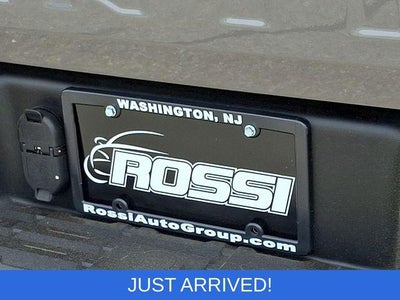 2022 Nissan Frontier Crew Cab 4x4 SV Auto Long Bed