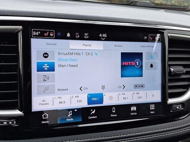 2023 Chrysler Pacifica Hybrid Touring L FWD