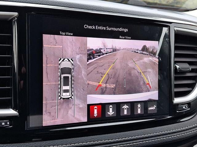 2023 Chrysler Pacifica Hybrid Touring L FWD