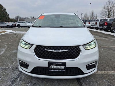 2023 Chrysler Pacifica Hybrid Touring L FWD