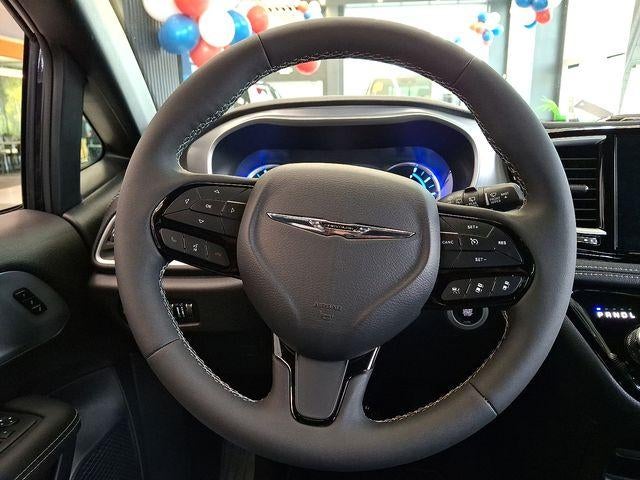 2023 Chrysler Pacifica Hybrid Touring L FWD