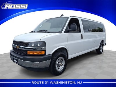 2025 Chevrolet Express Passenger 1LT