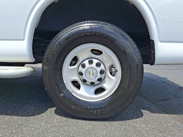 2024 Chevrolet Express Cargo 2500 WT