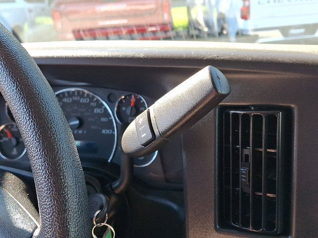 2025 Chevrolet Express Cargo WT