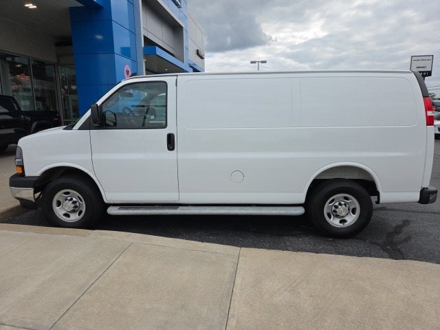 2025 Chevrolet Express Cargo WT