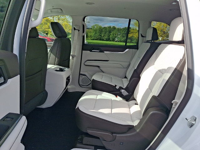 2027 GMC Acadia Denali