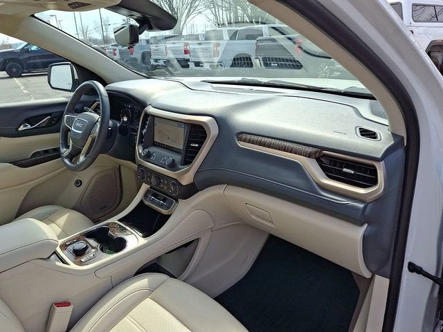 2022 GMC Acadia Denali