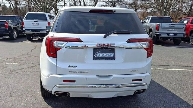 2022 GMC Acadia Denali