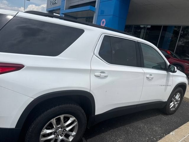 2021 Chevrolet Traverse LT Cloth