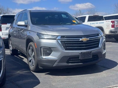 2023 Chevrolet Traverse LT Leather