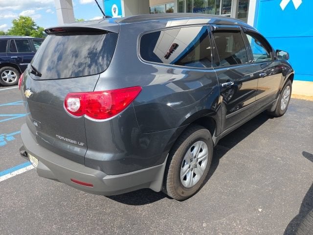 2011 Chevrolet Traverse LS