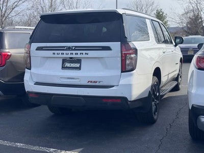 2023 Chevrolet Suburban RST