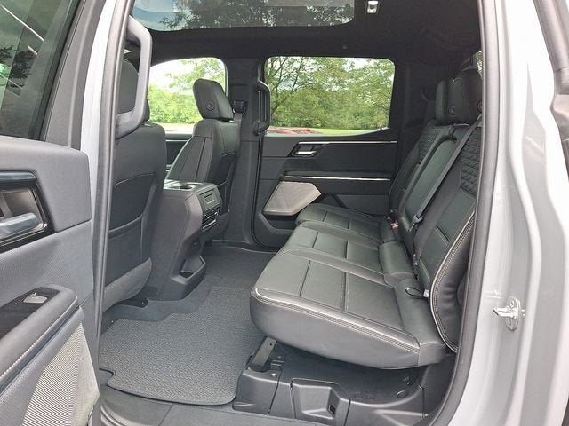 2024 GMC Sierra EV Denali Edition 1