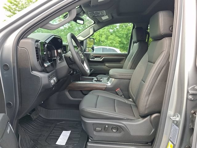 2026 GMC Sierra 3500HD SLT - Photo 7