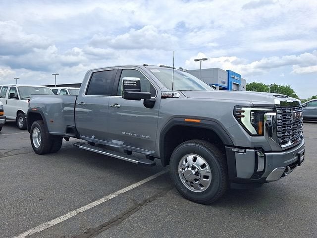2026 GMC Sierra 3500 HD Denali DRW