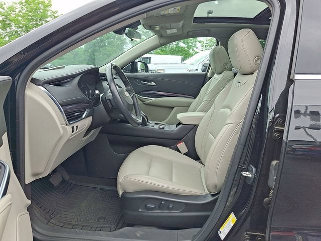 2023 Cadillac XT4 Luxury