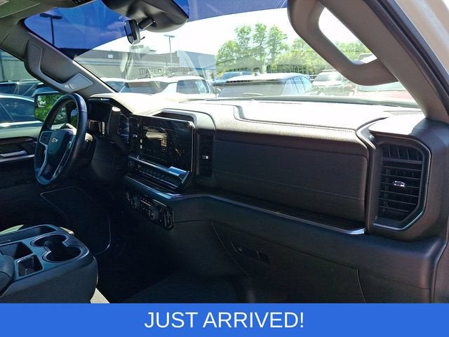 2022 Chevrolet Silverado 1500 LT (2FL)