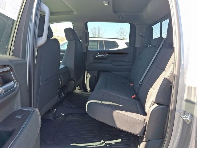 2025 GMC Sierra 1500 SLE