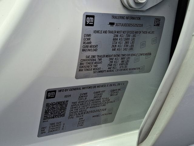 2025 GMC Sierra 1500 AT4