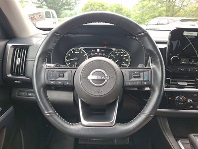 2024 Nissan Pathfinder SL 4WD
