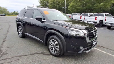 2024 Nissan Pathfinder SL 4WD