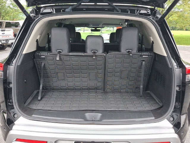 2024 Nissan Pathfinder SL 4WD