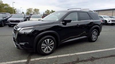 2024 Nissan Pathfinder SL 4WD