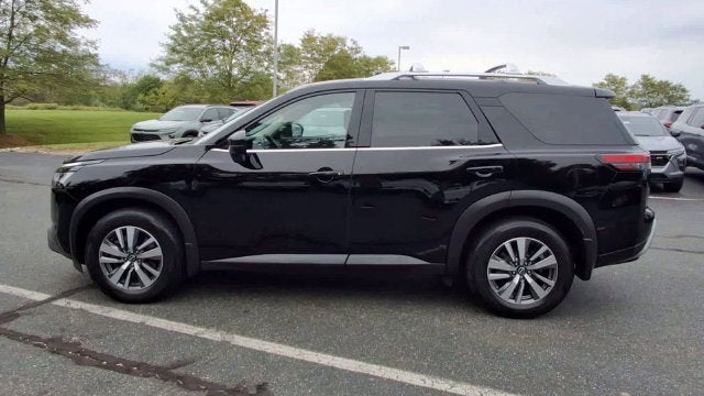 2024 Nissan Pathfinder SL 4WD